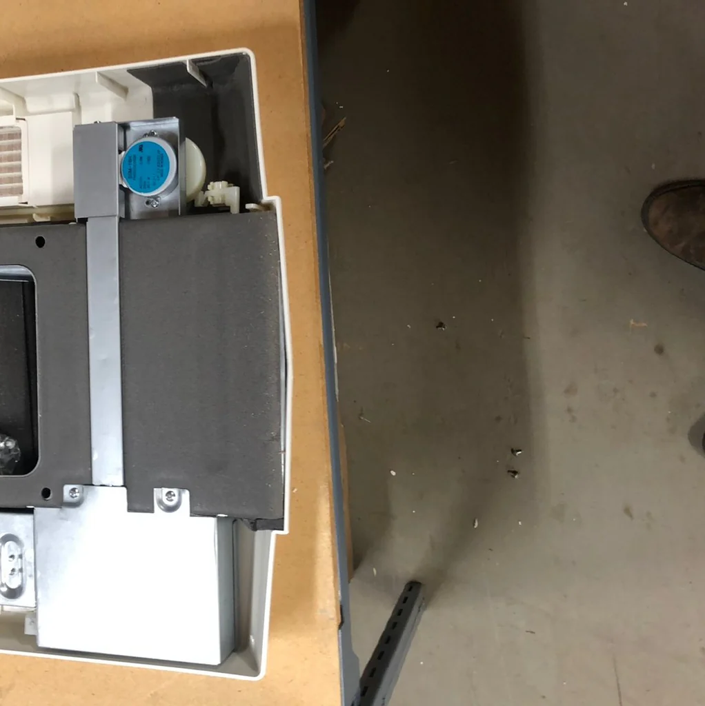 Carrier Air-V RV A/C Ceiling Unit Assembly 99-00469-02 - Image 5