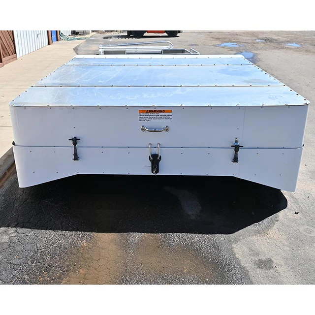 Platinum Hay Pod with Ladder - Image 9