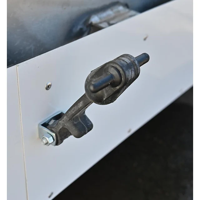Platinum Hay Pod with Ladder - Image 6