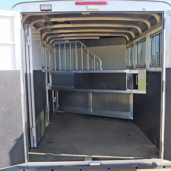 Aluminum Rear Collapsible Tack, for Horse Trailers - Image 2