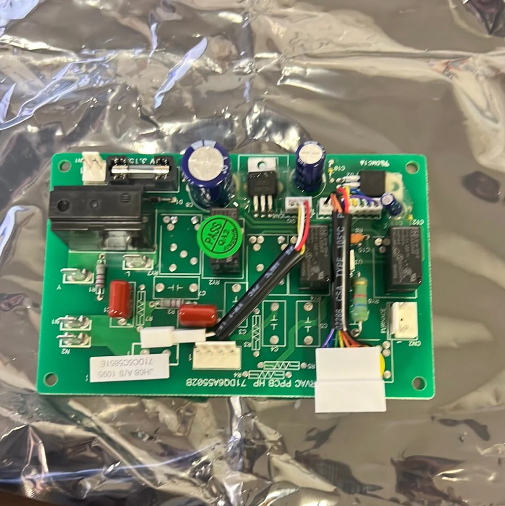 Carrier RV A/C Power Box Assembly - Image 4