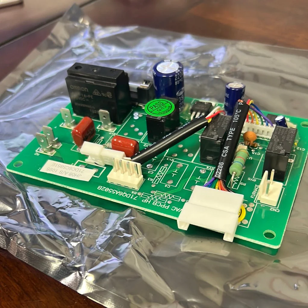 Carrier RV A/C Power Box Assembly - Image 3