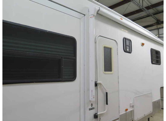 Solera 18V Electric RV Awning Conversion Kit - Battery Powered - 69" Arms - White - Image 3
