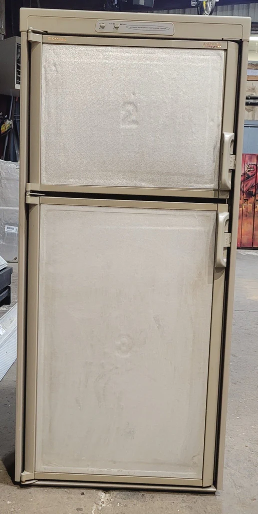 Used Complete Dometic RM2652 Fridge 2-WAY - Image 11