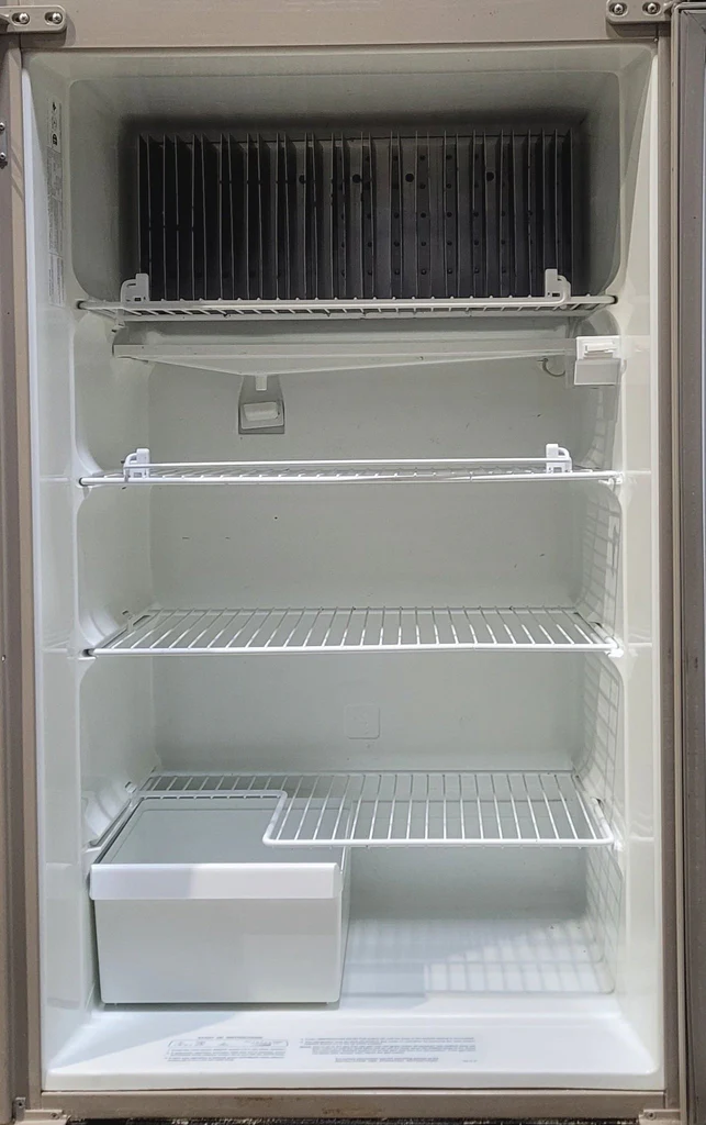 Used Complete Dometic RM2820 Fridge 2-Way - Image 5