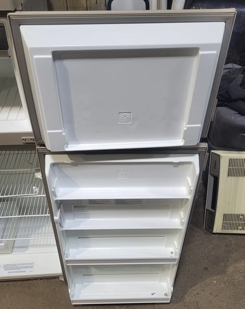 Used Complete Dometic RM2820 Fridge 2-Way - Image 7