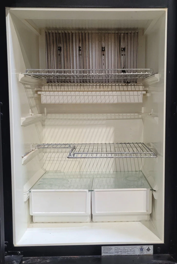 Used Complete Norcold 6062 Fridge 2-way - Image 6