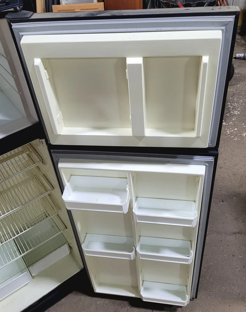 Used Complete Norcold 6182 Fridge 2-Way - Image 8