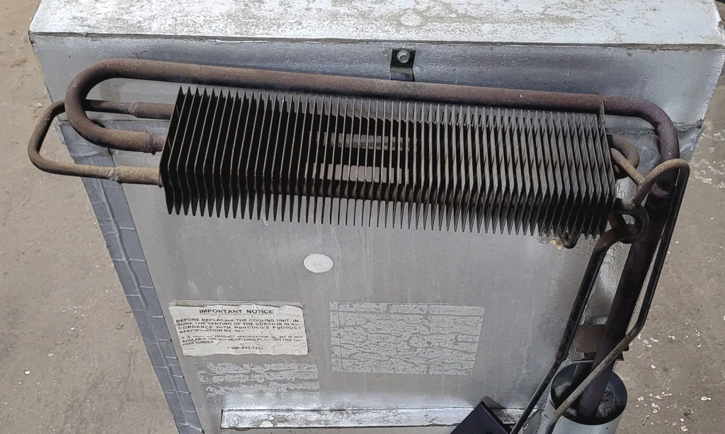 Used Complete Norcold 9162 Fridge 2-WAY - Image 3