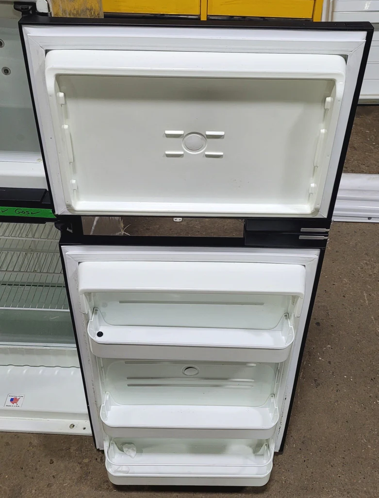 Used Complete Norcold N611R Fridge 2-Way - Image 5