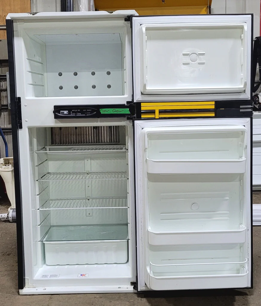 Used Complete Norcold N611R Fridge 2-Way - Image 6