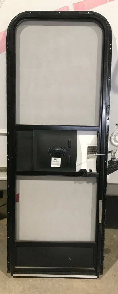 Used RV Radius Entry Door 72" x 25 1/2" - Image 4