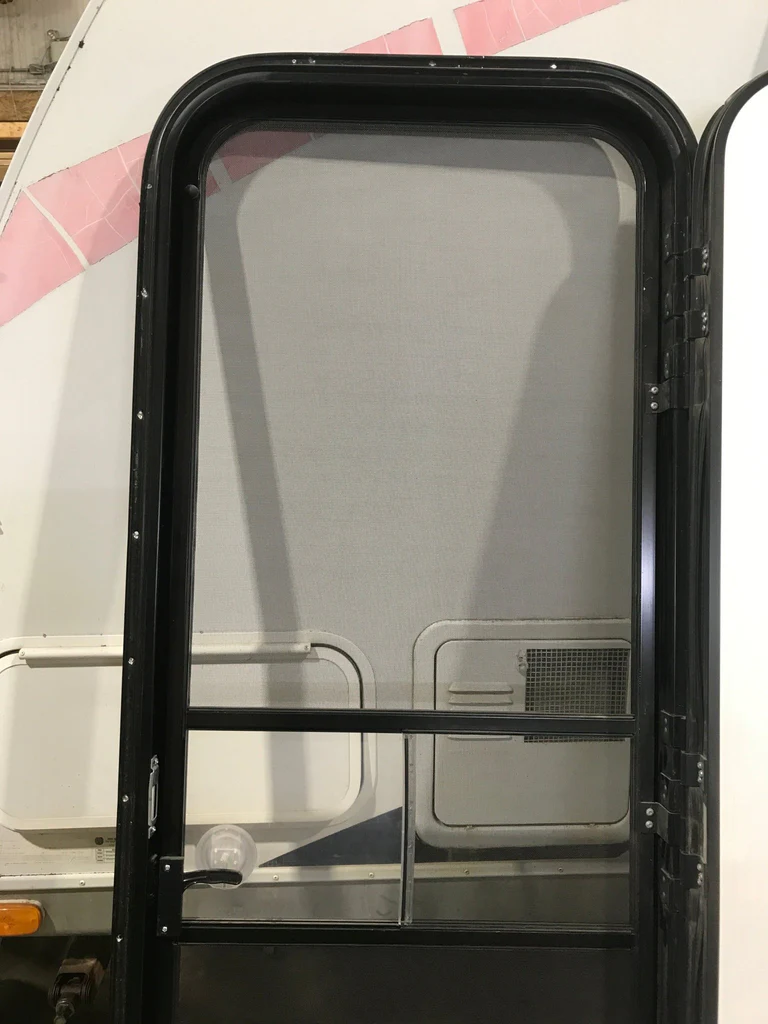 Used RV Radius Entry Door 72" x 25 1/2" - Image 4