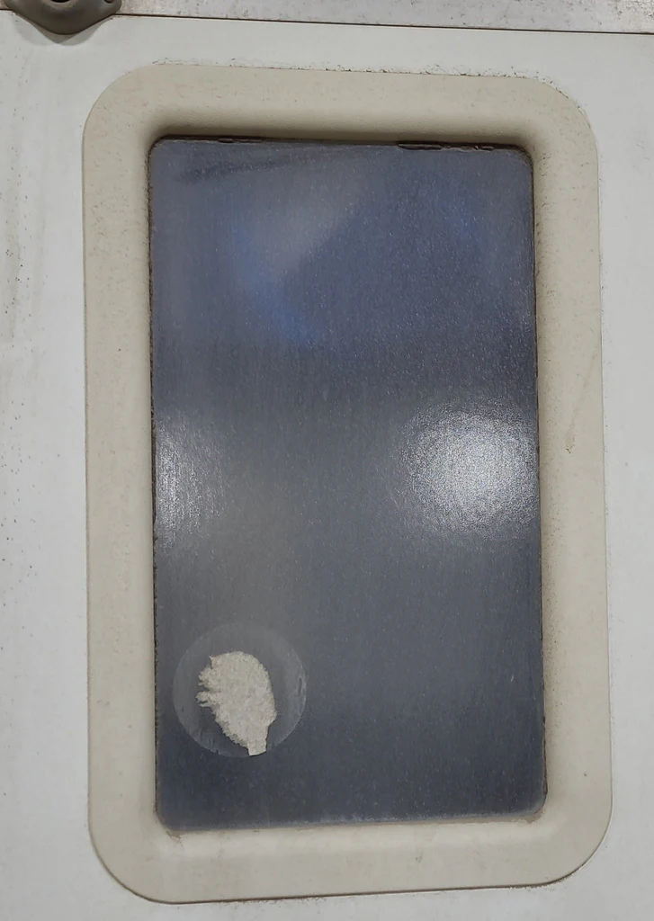 Used RV Square Entry Door 23 3/4" x 66 3/4" - Image 6