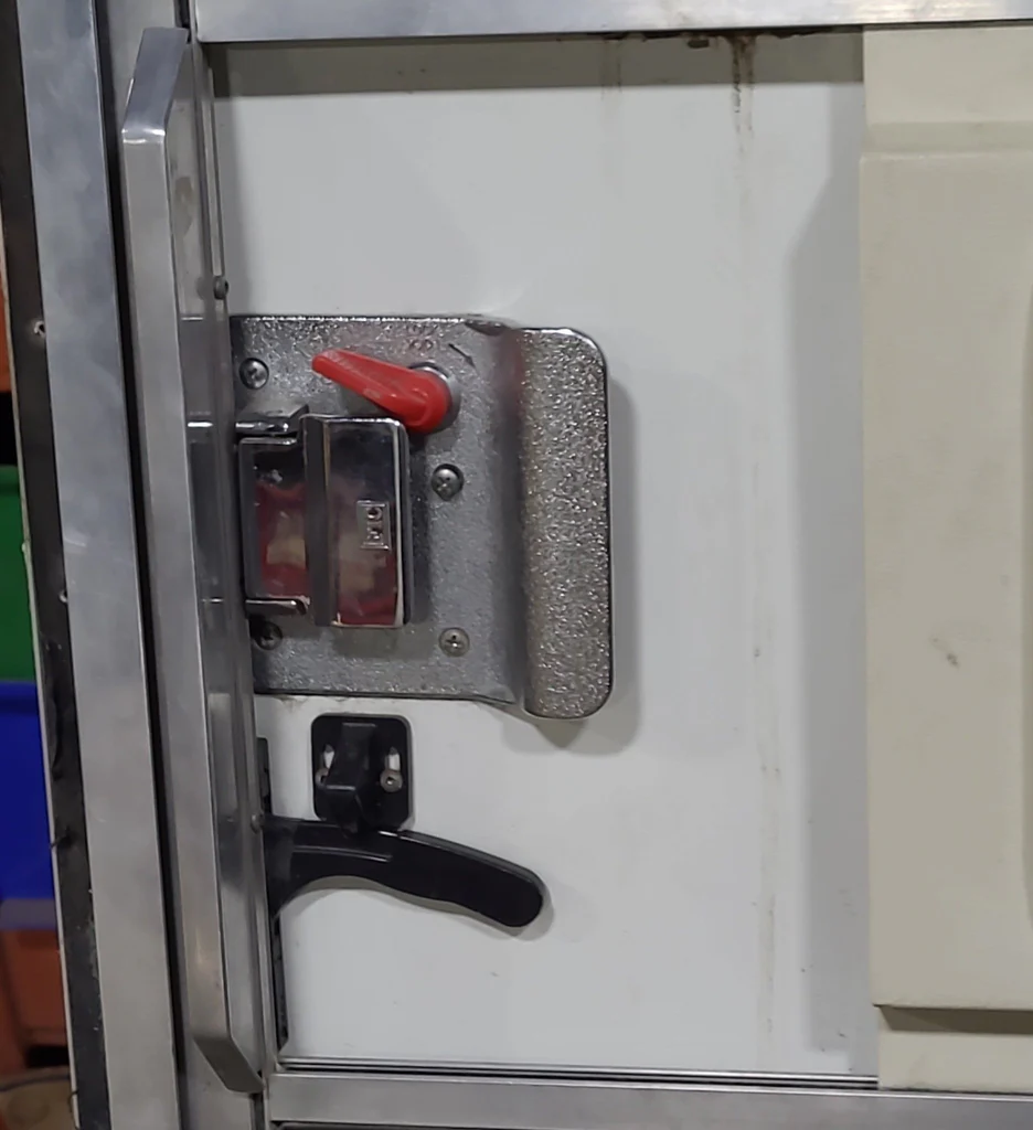 Used RV Square Entry Door 23 3/4" x 66 3/4" - Image 2
