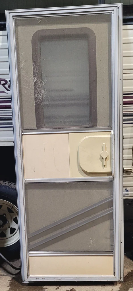 Used RV Square Entry Door 25 7/8" x 67 7/8" - Image 4