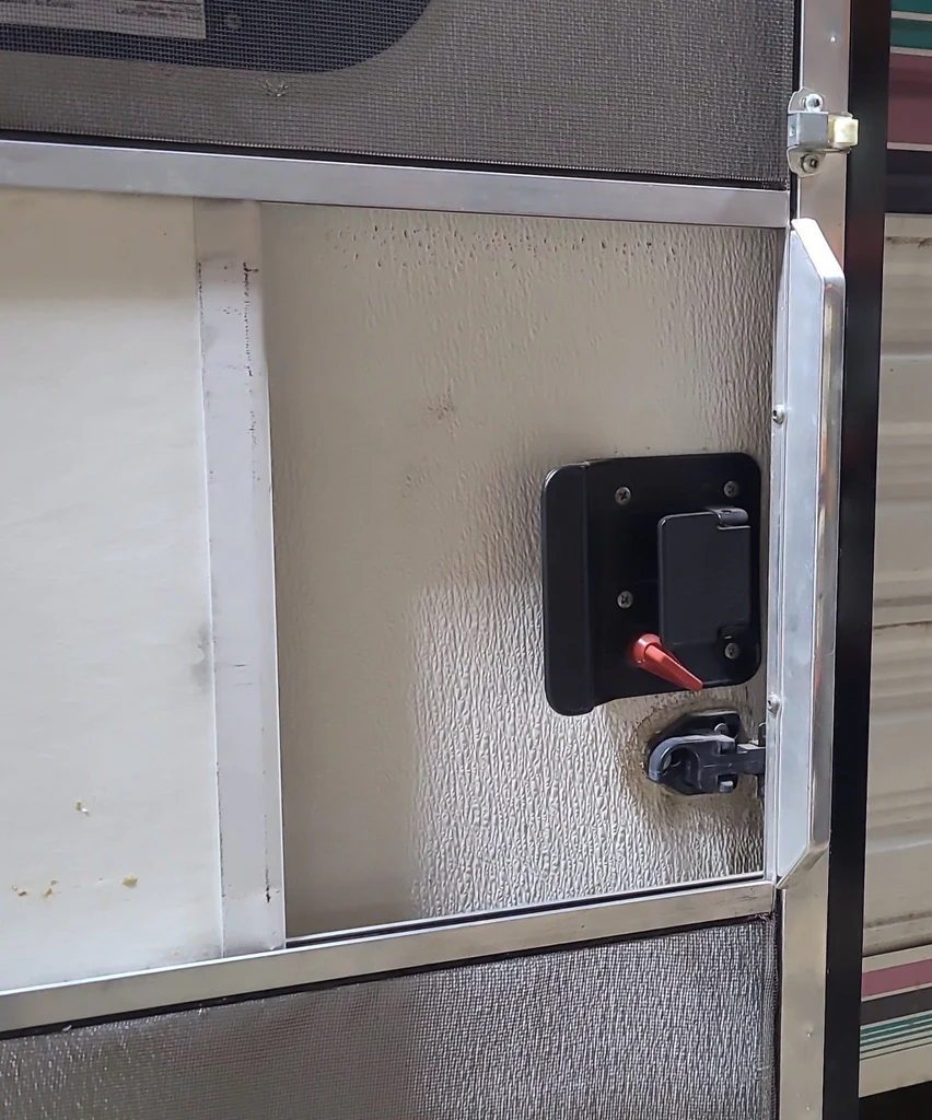 Used RV Square Entry Door 30 1/2" X 70 5/8" - Image 2
