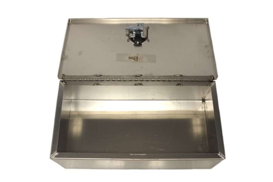 Dual Battery Box with Back and Latch - Image 2