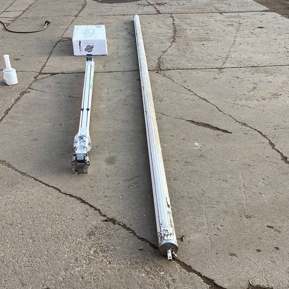 Used Complete Manual Awning A&E Dometic 18’ New canvas