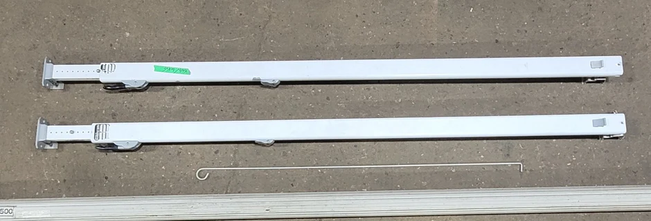 Used Complete Manual Awning A&E Dometic 18' New Canvas - Image 3