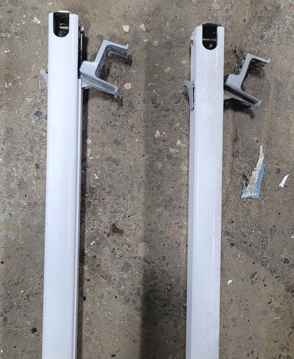 Used Complete Manual Awning A&E Dometic 19' NEW CANVAS - Image 3