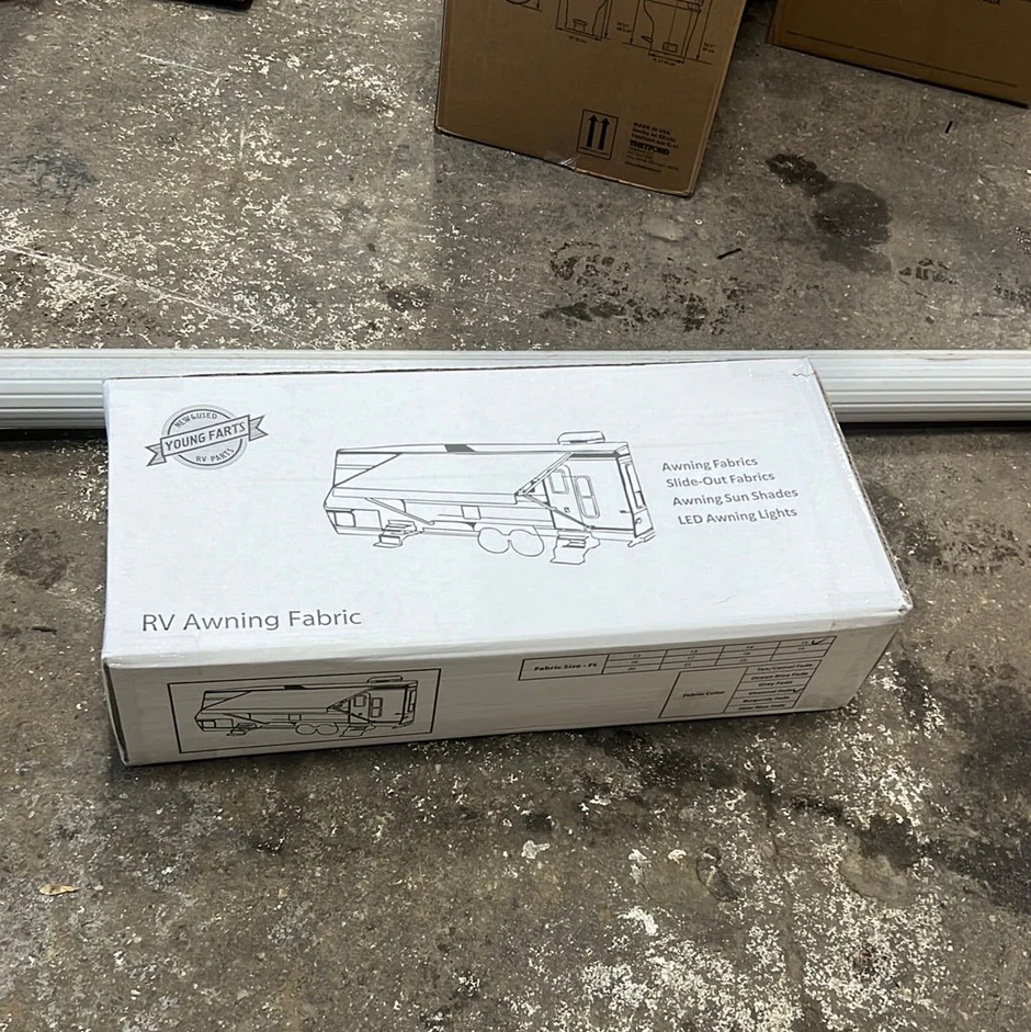 Used Complete Manual Awning Dometic / A&E 15' New Canvas - Image 3
