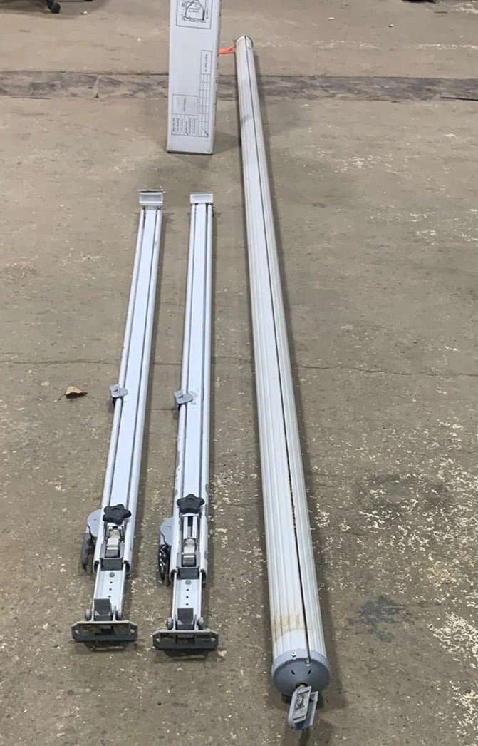 Used Complete Manual Awning Dometic / A&E 15' New Canvas - Image 2