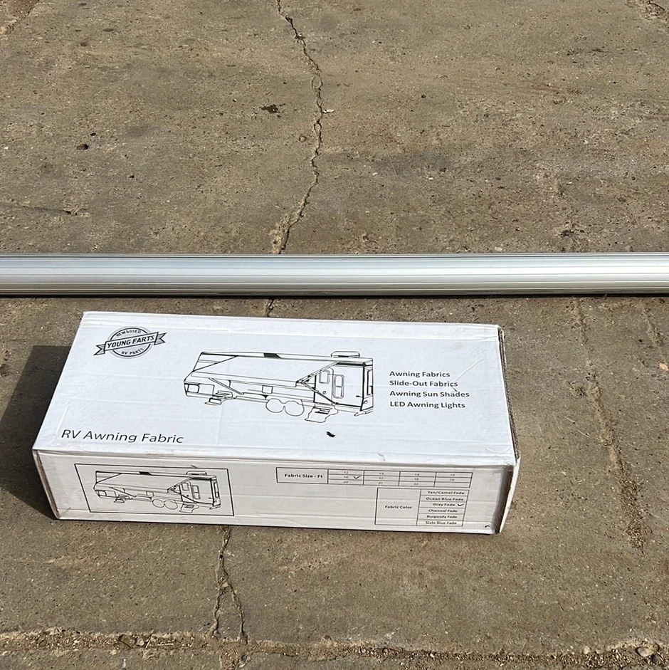 Used Complete Manual Awning Dometic / A&E 16' New Canvas - Image 4