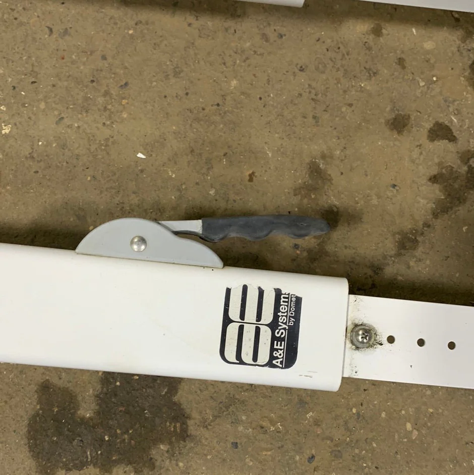 Used Complete Manual Awning Dometic / A&E 18' New Canvas - Image 3