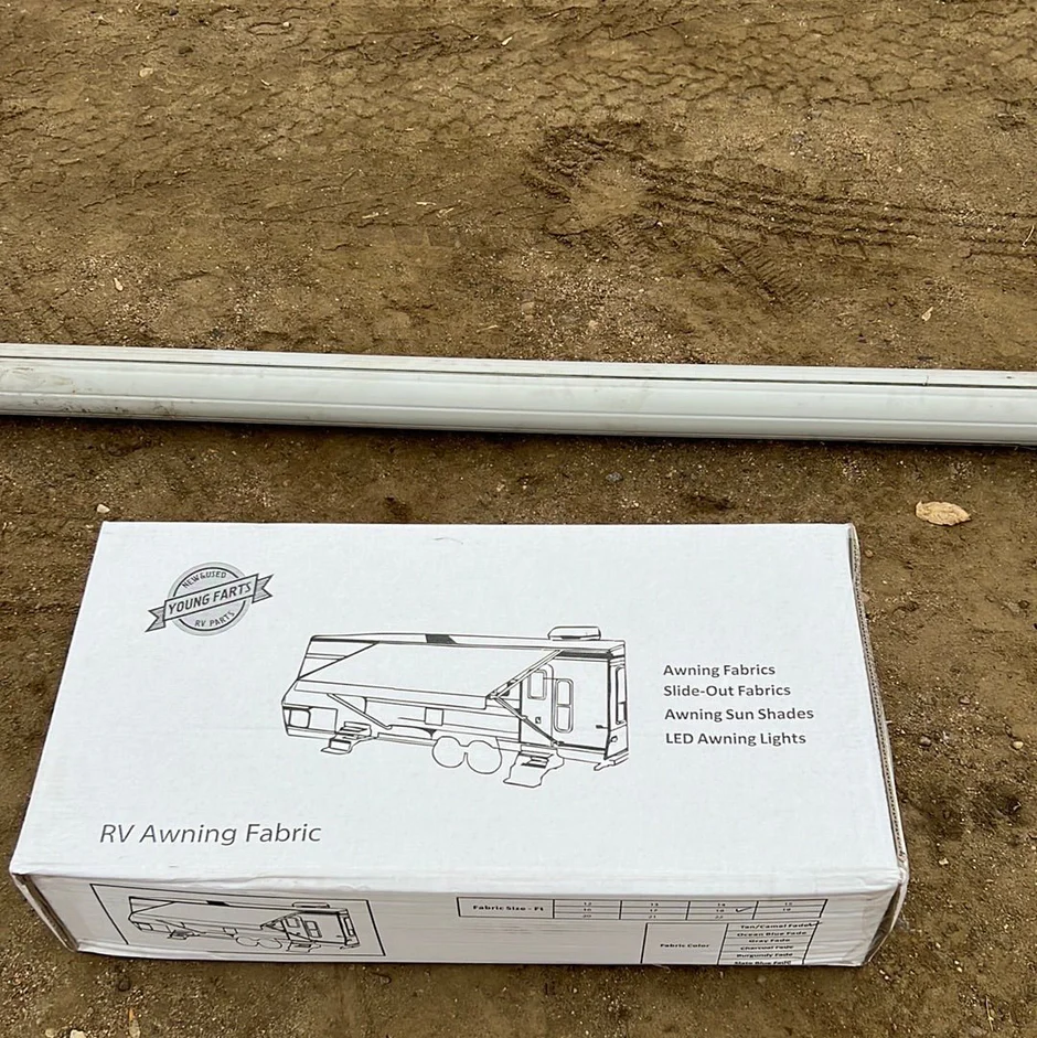 Used Complete Manual Awning Dometic / A&E 18' New Canvas - Image 3